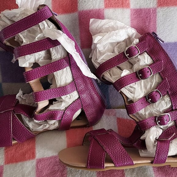 Girls purple Gladiators Size 6-7Y little piggies - Picture 4 of 5